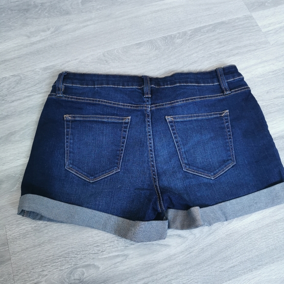 Jean shorts - Picture 2 of 3